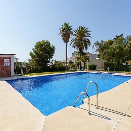 Malagasuite House Pool Фуэнхирола Экстерьер фото