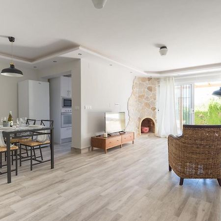 Malagasuite House Pool Фуэнхирола Экстерьер фото